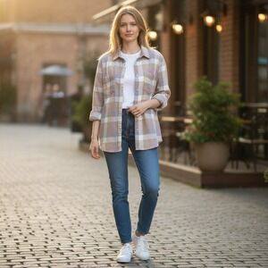 Altar'd State Flannel Shirt M Multi Plaid Side Pockets  Coastal Grandma Layering
